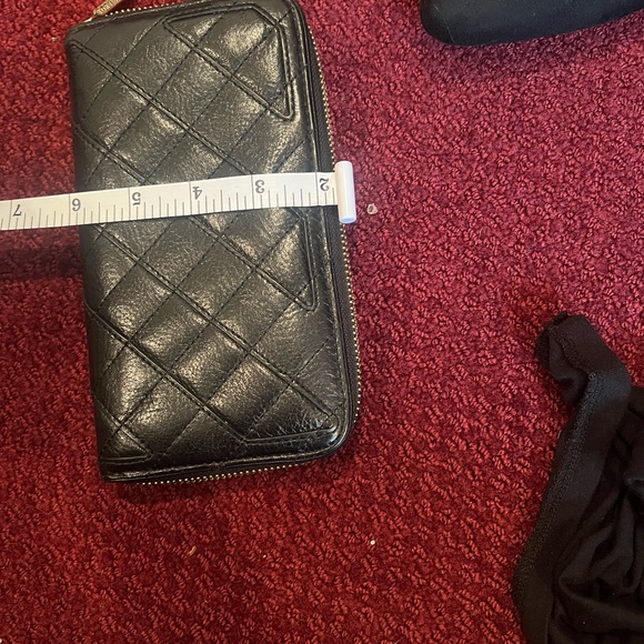 Tory Burch EUC large quilted Wallet Willa zip continental 425 retail - Picture 5 of 10